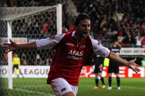 力和进攻手 力和进攻手